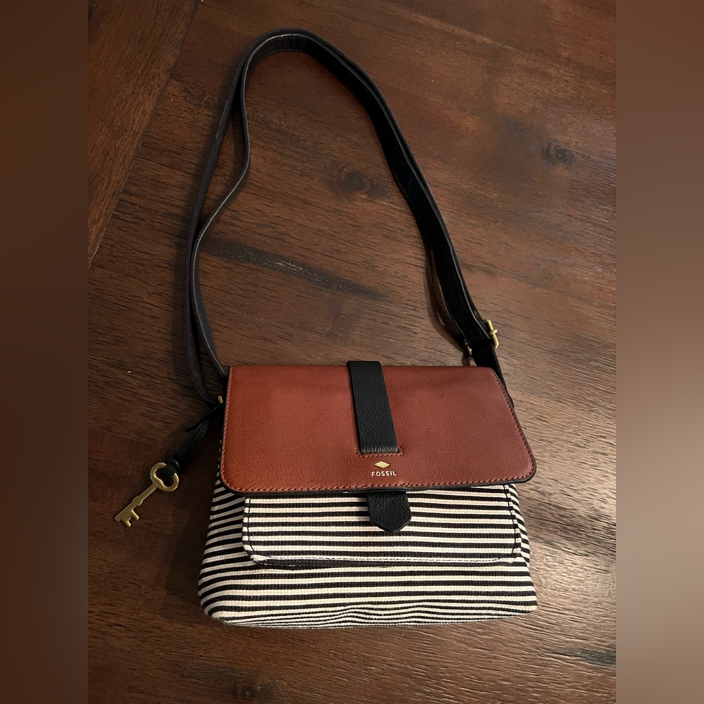 Fossil NWOT Kinley Black Stripe Crossbody or Shoulder Bag